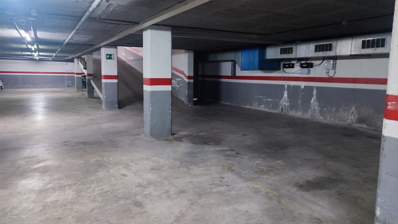 PLAZA DE PARKING CON UBICACIÓN INMEJORABLE